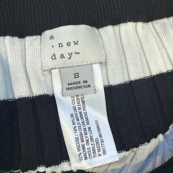 Striped Skirt - Picture 2 of 2